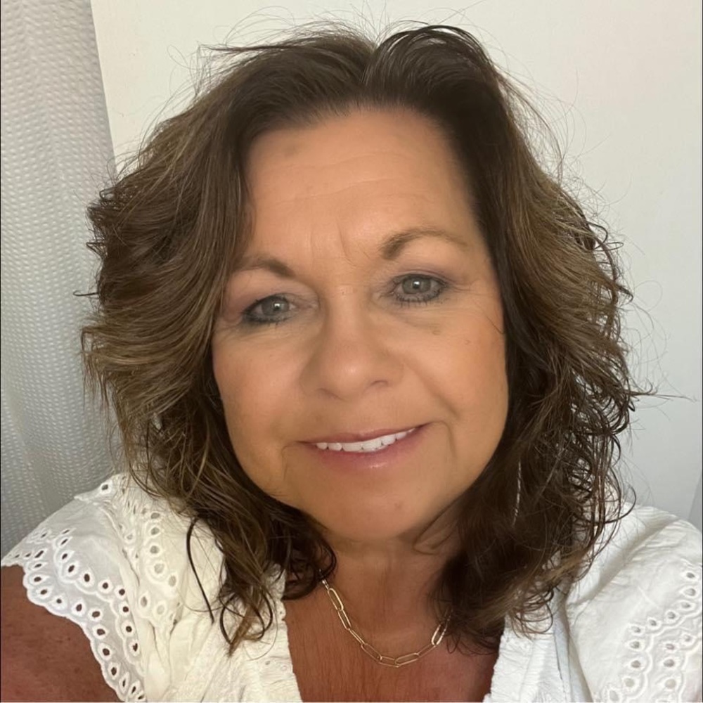 Meet your Posher, Carolyn